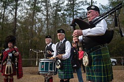 Pipes and Drums play ‘Amazing Grace’