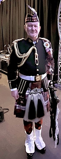 COL Christmas in No. 1 uniform, NZ Scottish Regiment